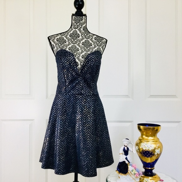 Plunging Sweetheart Skater Strapless Dress L - Picture 3 of 8